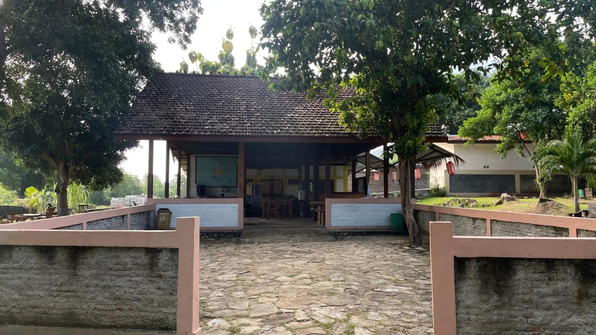Mangrove Inn カリムンジャワ エクステリア 写真