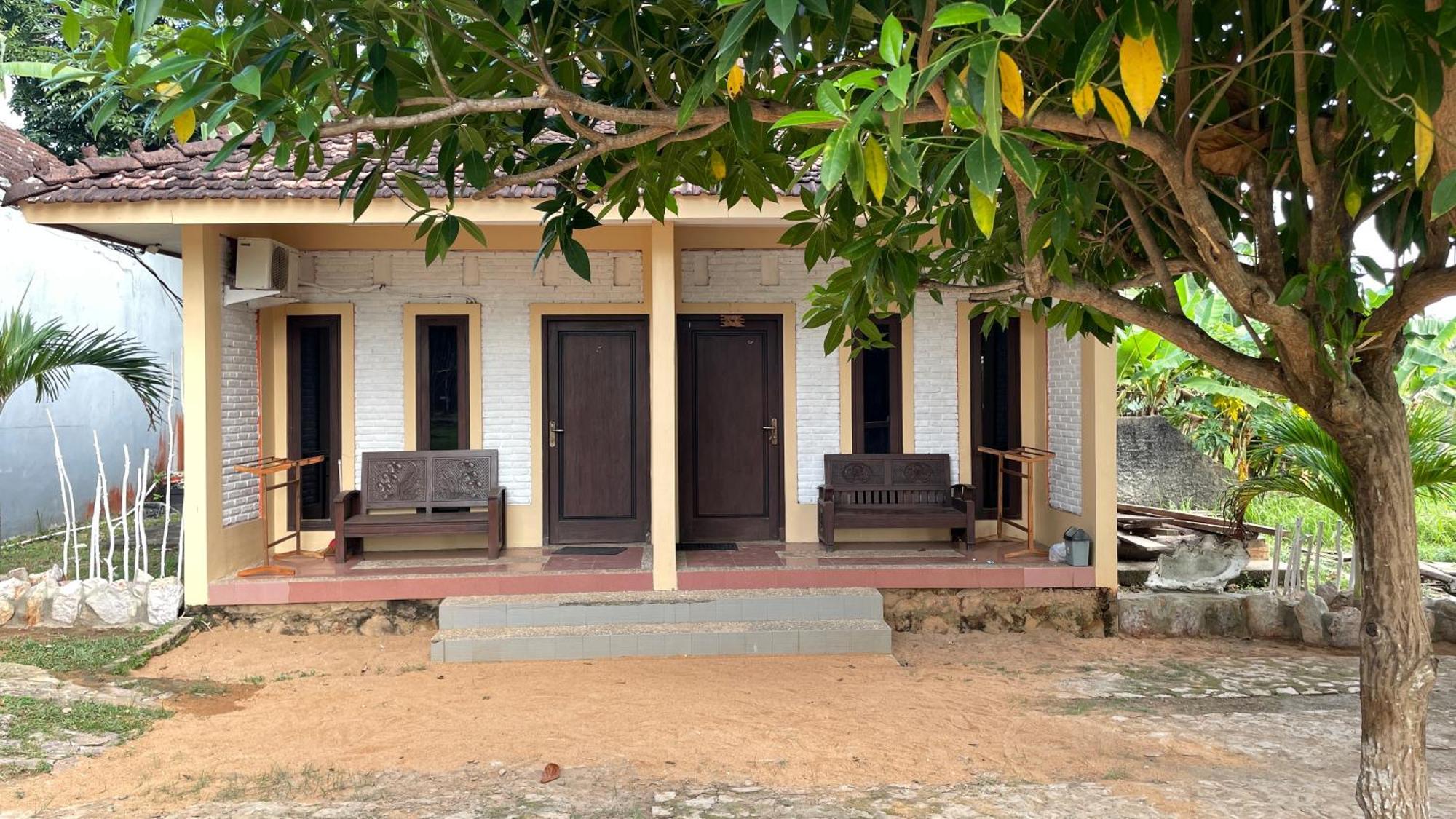 Mangrove Inn カリムンジャワ エクステリア 写真
