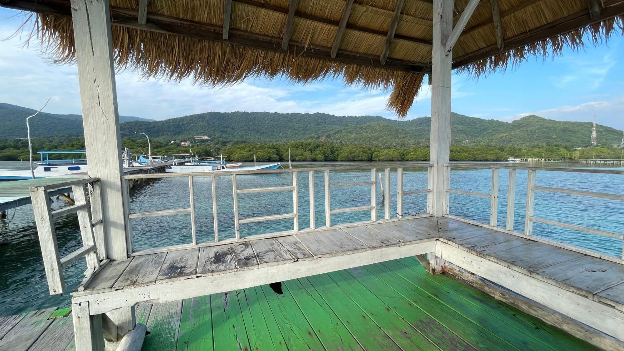 Mangrove Inn カリムンジャワ エクステリア 写真