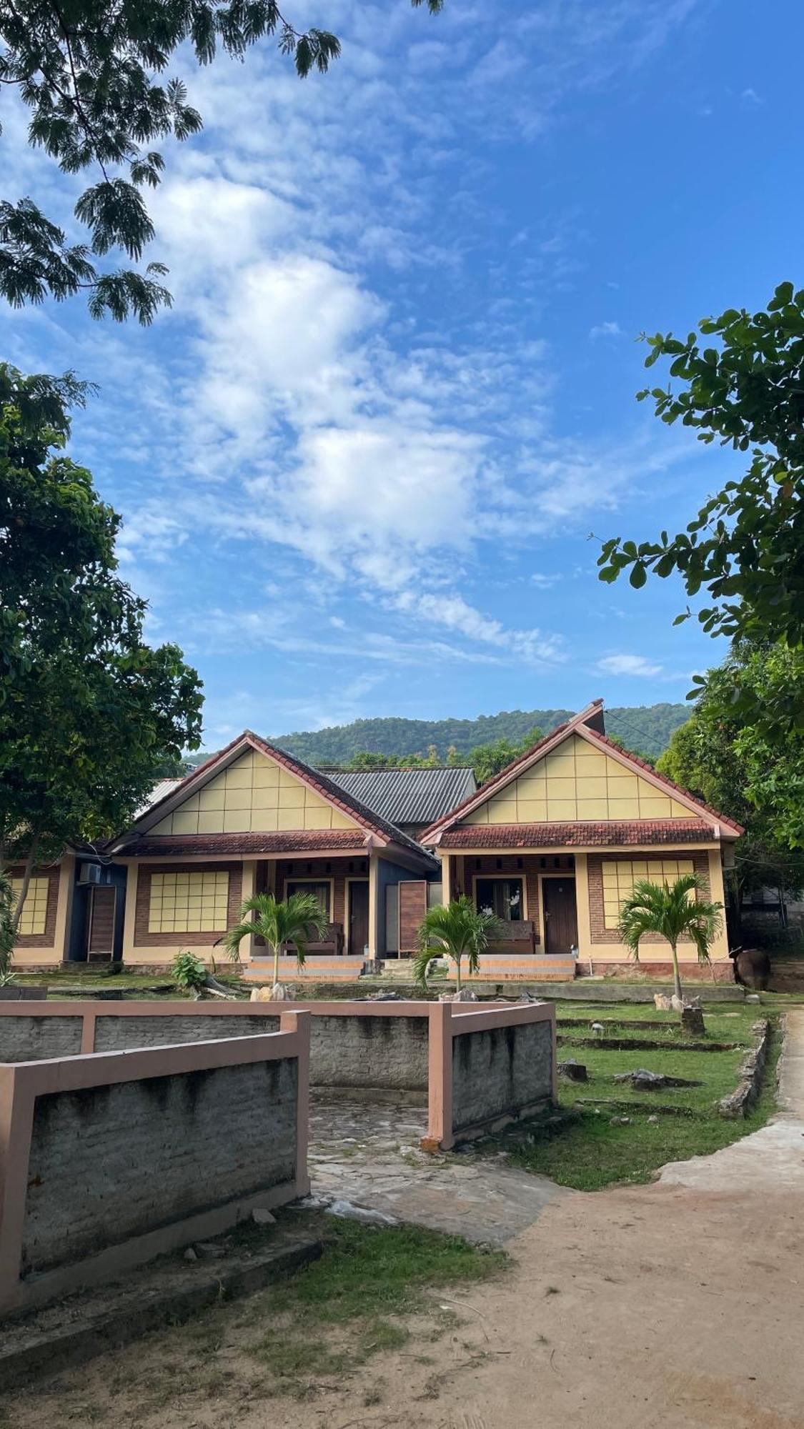 Mangrove Inn カリムンジャワ エクステリア 写真