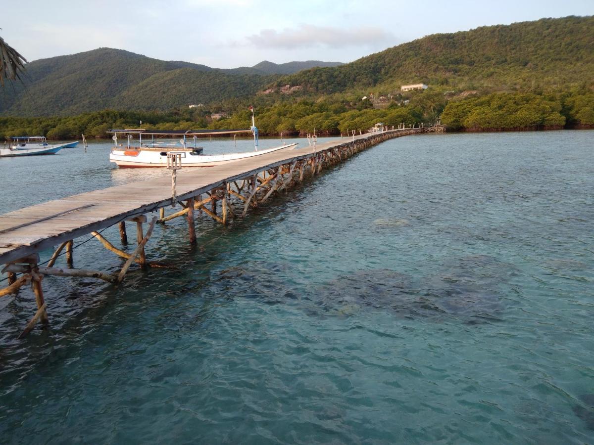 Mangrove Inn カリムンジャワ エクステリア 写真
